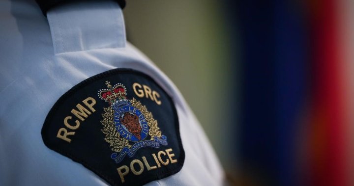 От RCMP на Ледук казаха че разследват инцидент с ярост