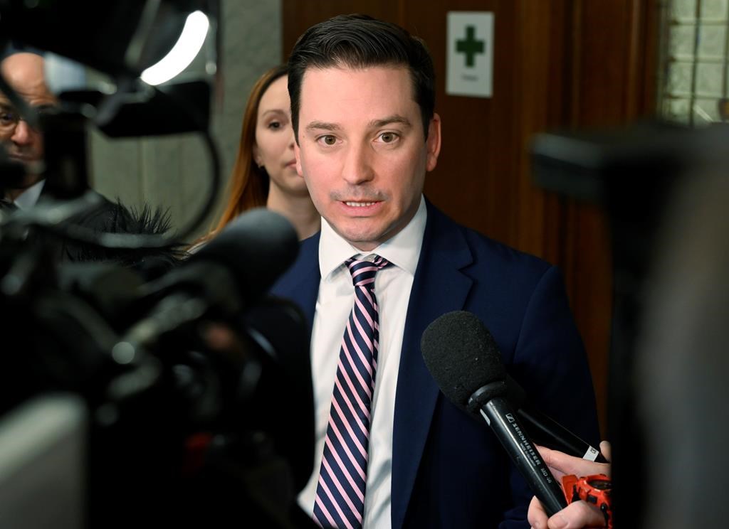 Квебек се насочва към най висшия съд на страната за да