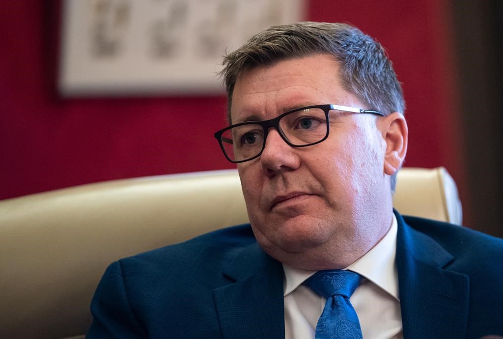 Правителството на Албърта обяви във вторник че търси статут на