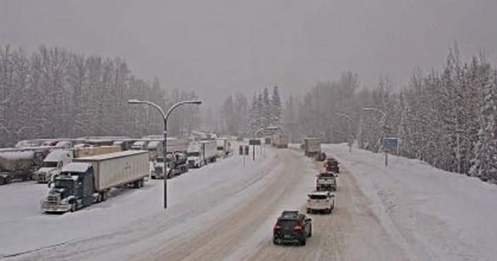 卑诗省内陆地区的雪崩风险使一段加拿大横贯公路关闭