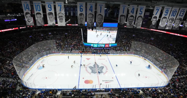 La PWHL Toronto bat Montréal 3-0 devant une foule record pour le hockey féminin