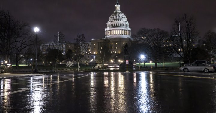 Конгресът на САЩ предотвратява затварянето на правителството – отново – чрез удължаване на крайния срок за финансиране