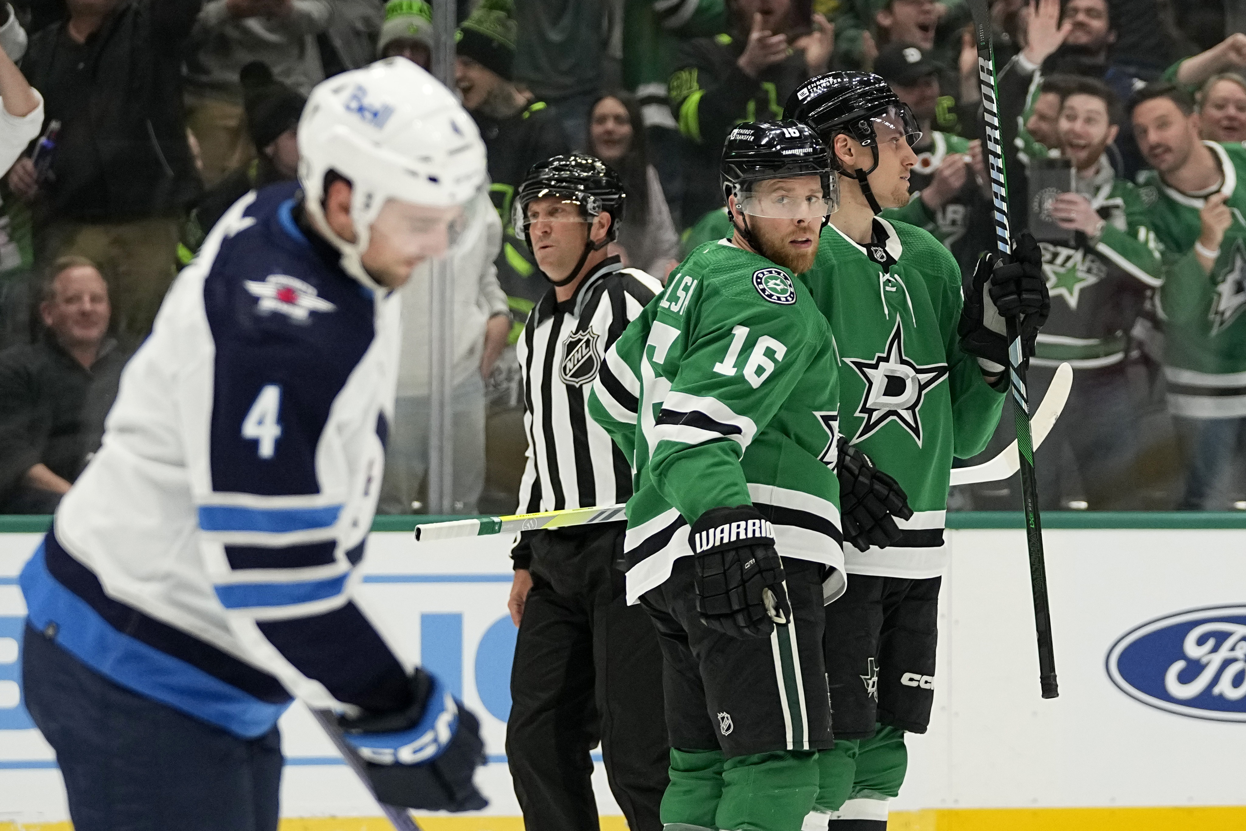 Уинипег Джетс доминират в мачовете срещу опонентите си от Централната