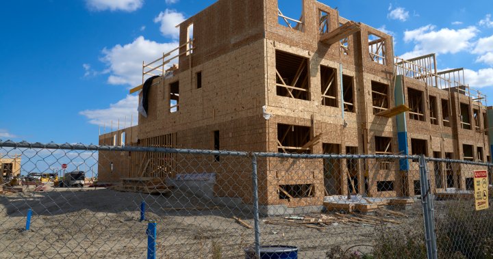 Онтарио се „подхлъзна“ в усилията си да построи 1,5 милиона жилища, установява нов доклад