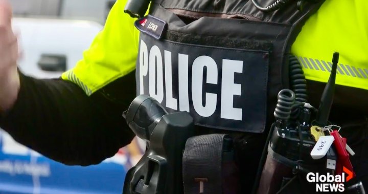 Новият екип на Community FIRST задържа полицията в Питърбъро Онтарио
