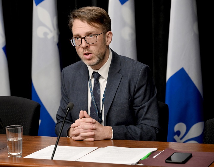 Беноа Дюбрей комисарят по френския език на Квебек казва че