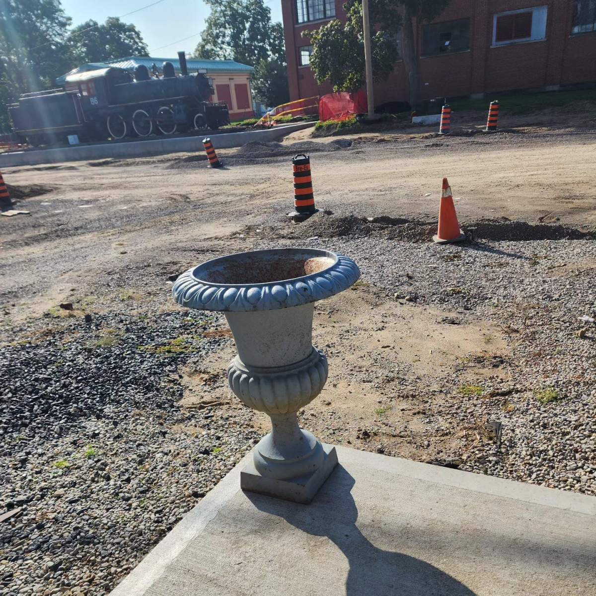 Construction out front of Grow and Bloom Co.’s storefront as of Sept. 24, 2023.