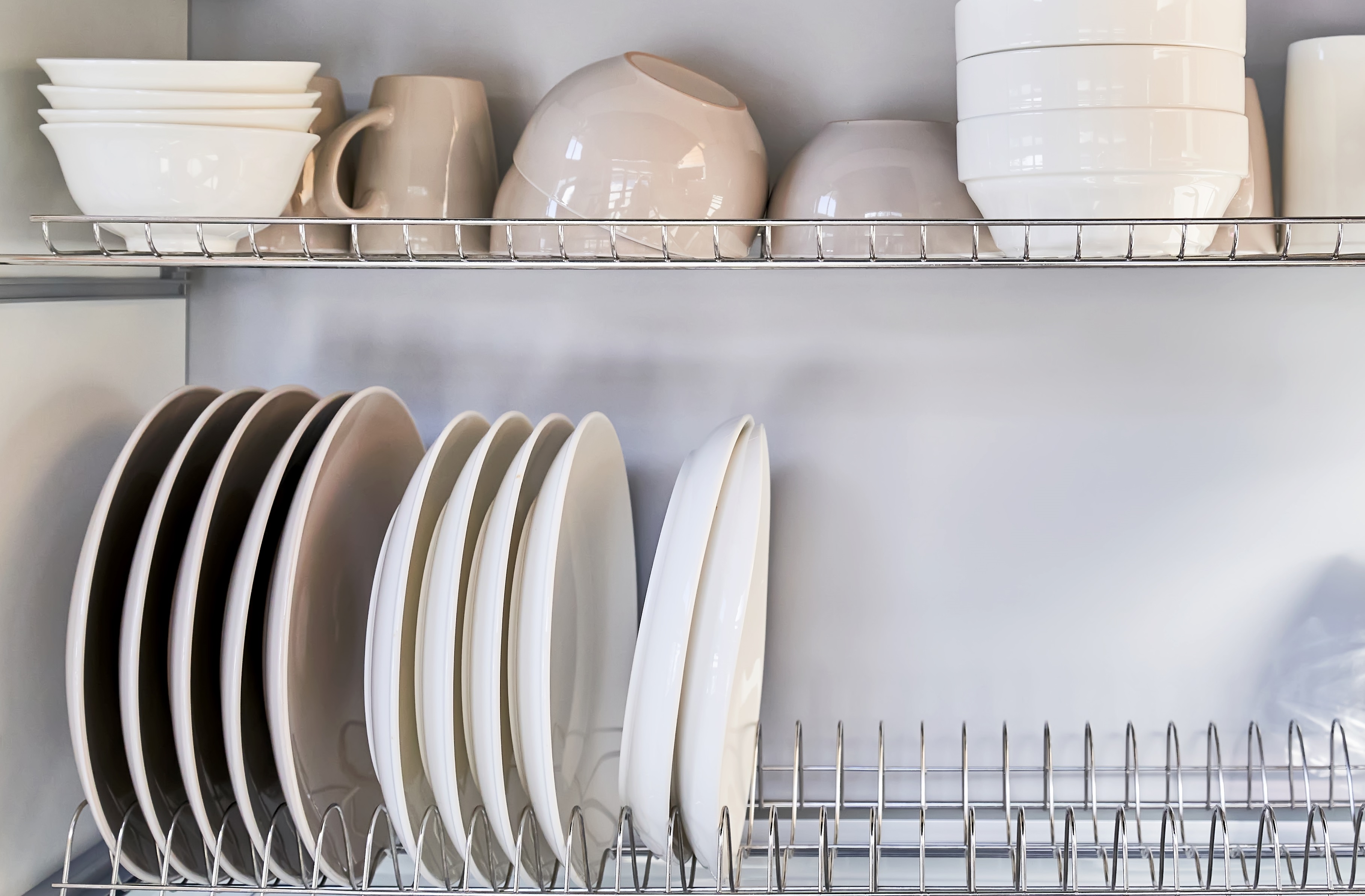 5 Simple Steps To Organize Your Kitchen Cupboards And Drawers   GettyImages 1503226918 