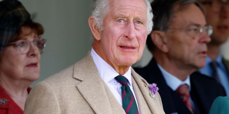 King Charles 'reduced to tears' over well wishes following cancer diagnosis