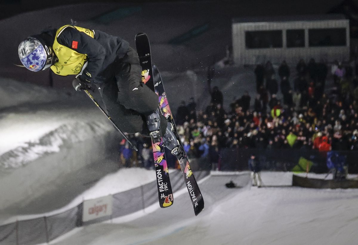 China's Ailing Eileen Gu competes during the women's World Cup freeski halfpipe event in Calgary, Alta., Thursday, Feb. 15, 2024.