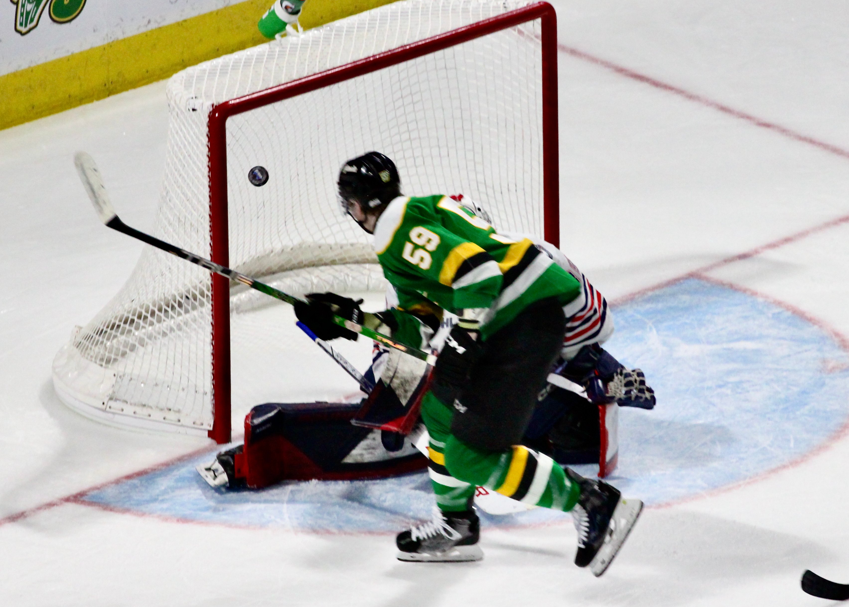 Oshawa Generals knock off London Knights as point streaks continue for Cowan and Dickinson - London - Vimarsana News