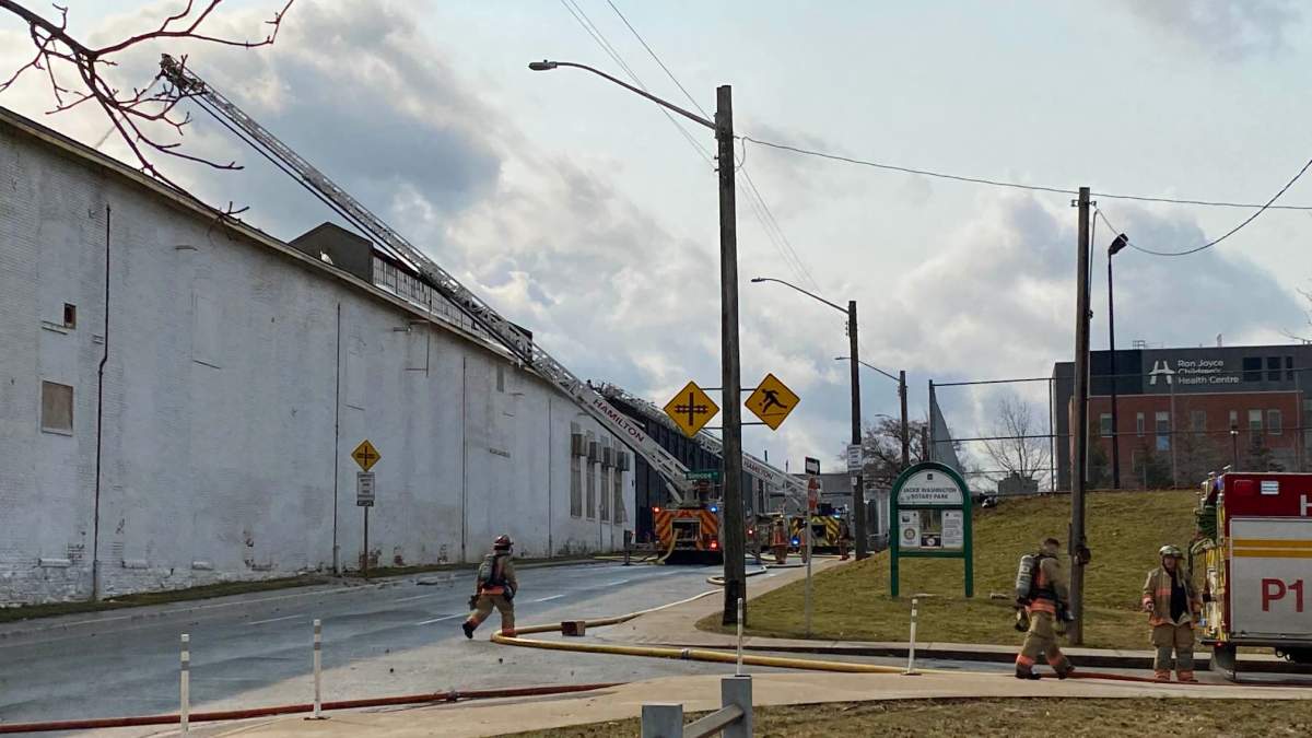 Residents advised to keep windows closed amid stubborn building fire in Hamilton’s east end - image