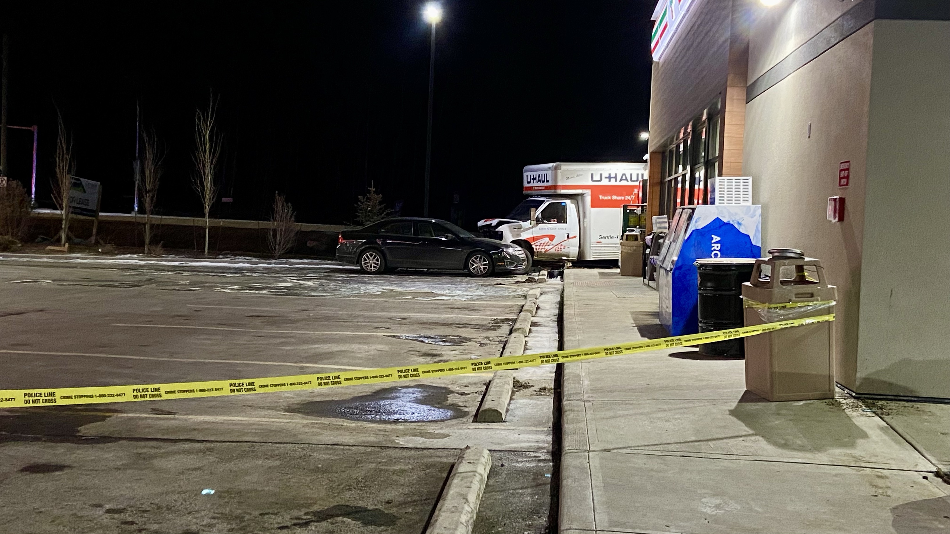 1 dead in U-Haul crash; Edmonton Police and RCMP search for suspect