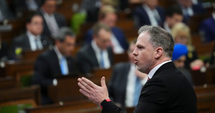 Законопроектът за фармацията на Канада беше официално внесен в парламента