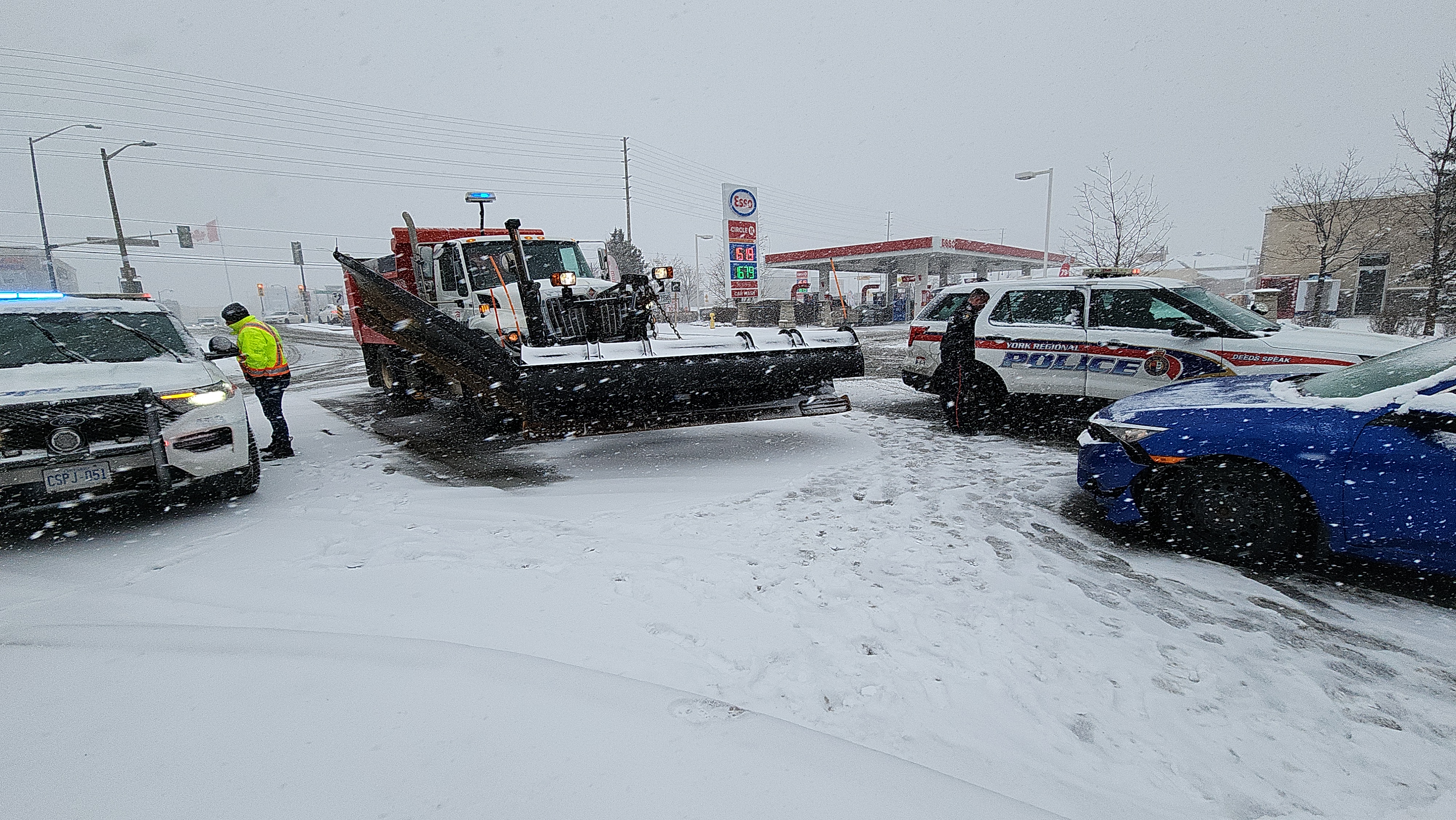Регионалната полиция на Йорк съобщи че жена е обвинена в