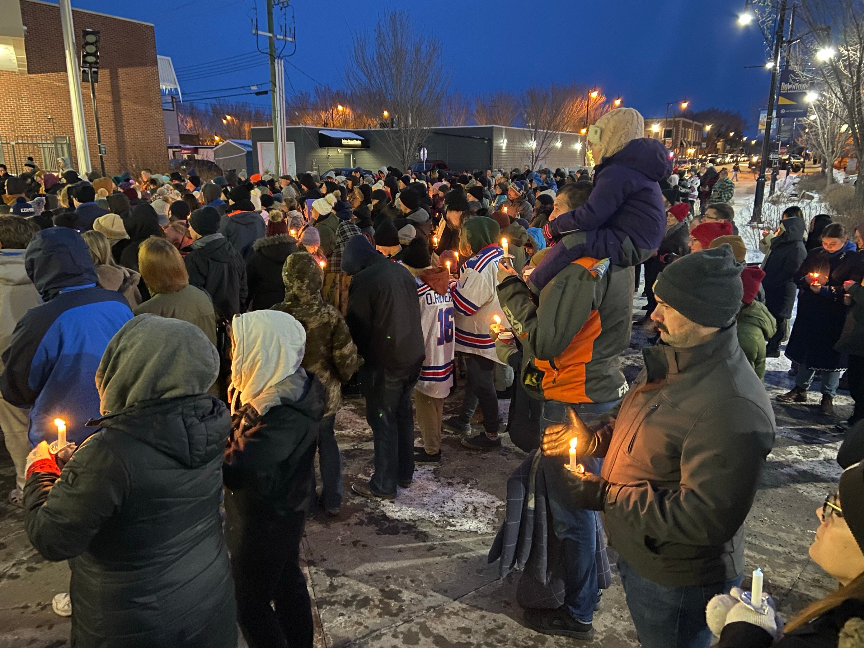 Hundreds honour Fort Saskatchewan mom and wife killed in Edmonton U-Haul hit-and-run - Vimarsana News