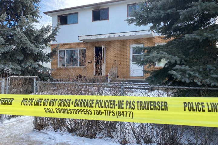 Winnipeg firefighters find one dead in aftermath of Vivian Avenue blaze