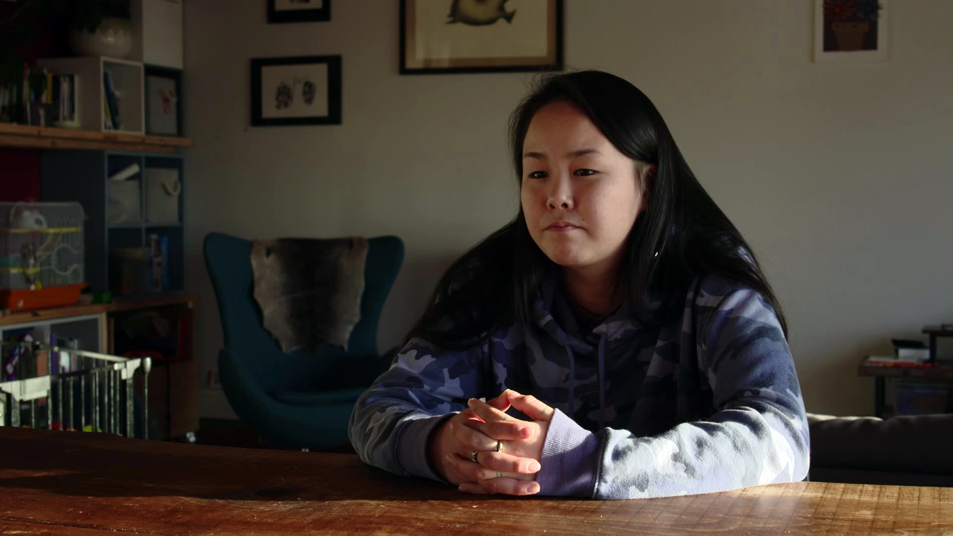 Qalapik Tooloogak, 24, spoke with Global News. She was sent to Ontario in the hope of finding support as a young person. At 15, she said she was placed at an Ottawa group home.