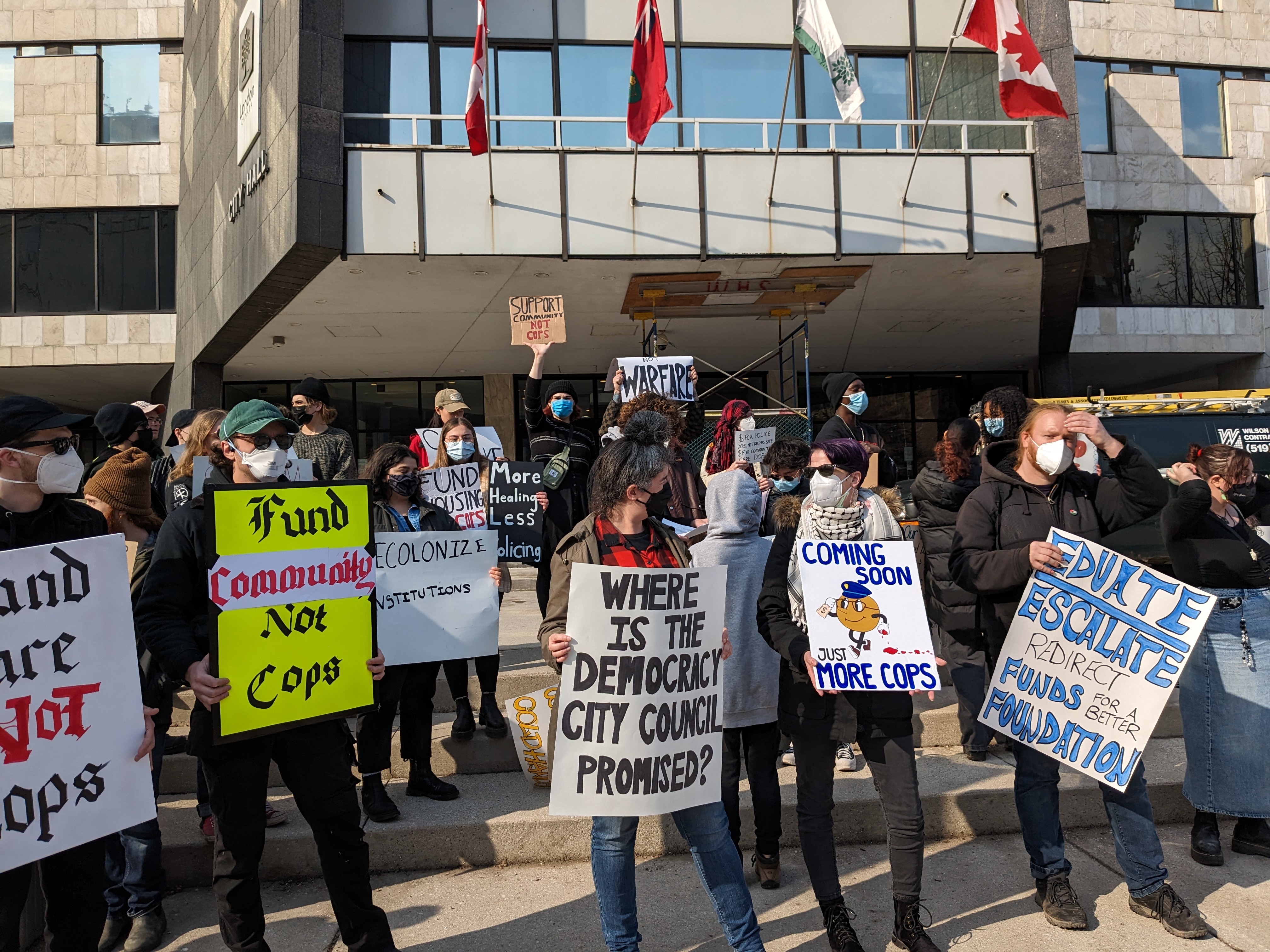 Среща с обществено участие продължи часове във вторник като жителите