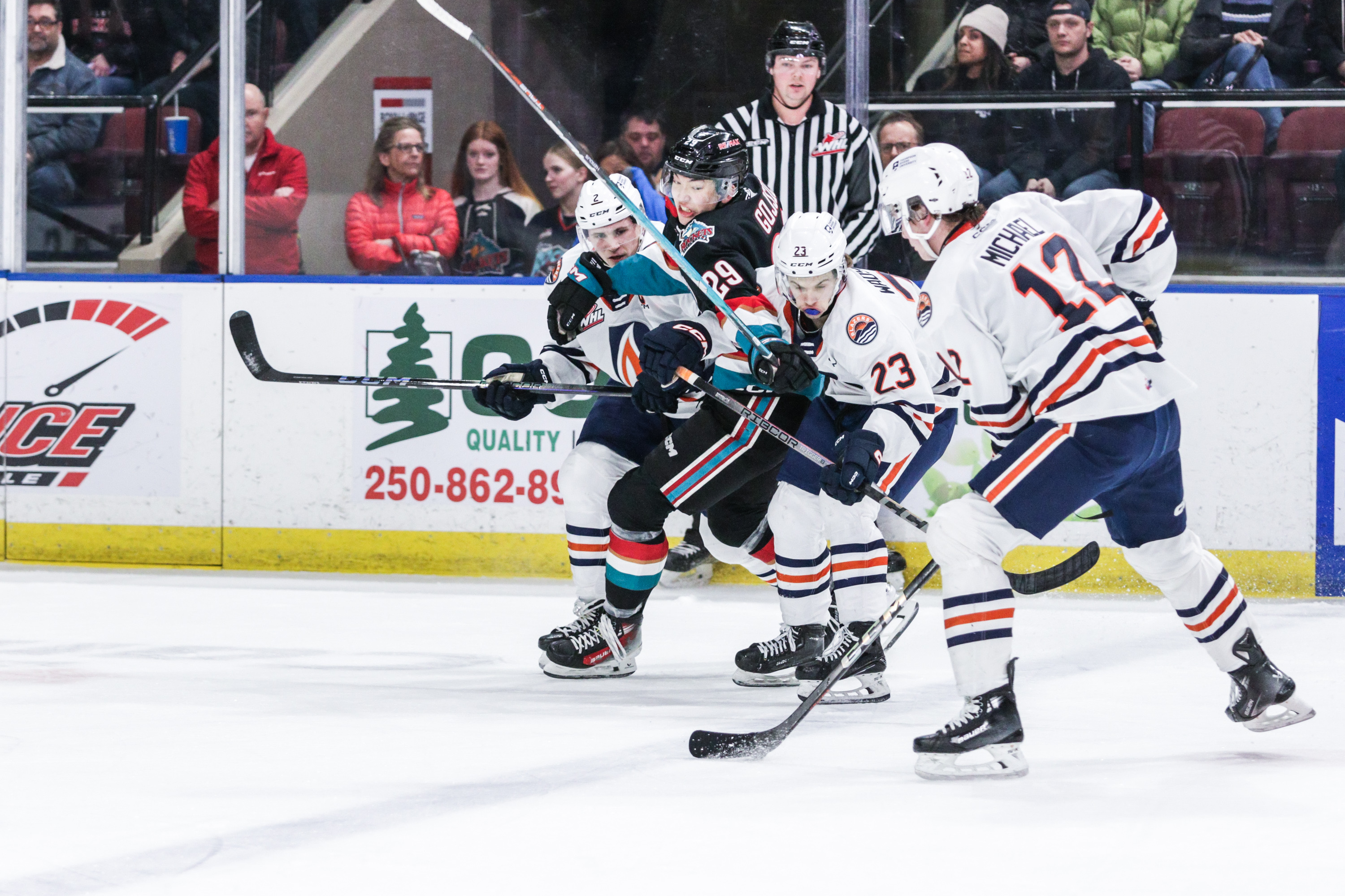 Обзор на юношеските хокейни резултати от Оканаган и района ЗАПАДНА ХОКЕЙНА