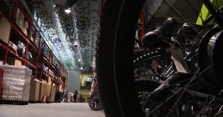 温哥华失窃自行车的最后机会仓库内部揭秘