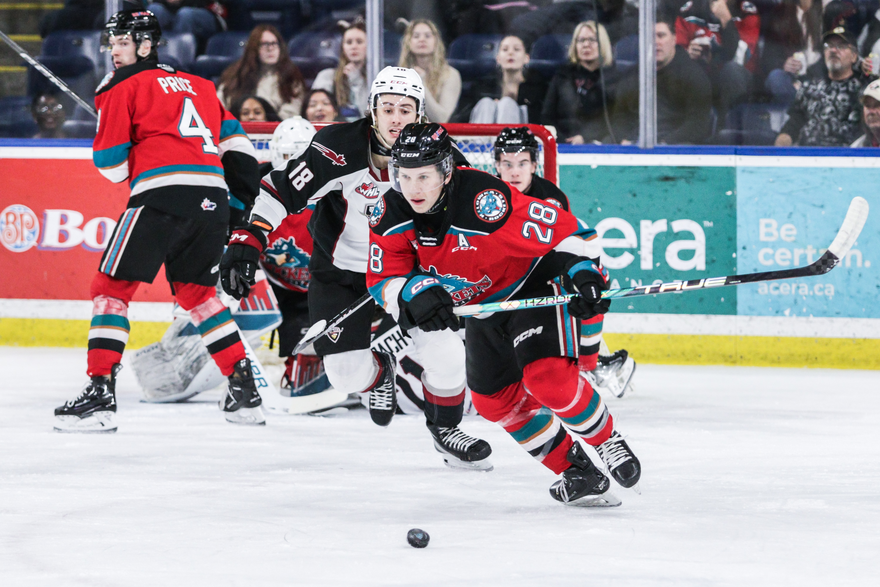 Обзор на хокейните резултати за юноши от Оканаган и района ЗАПАДНА