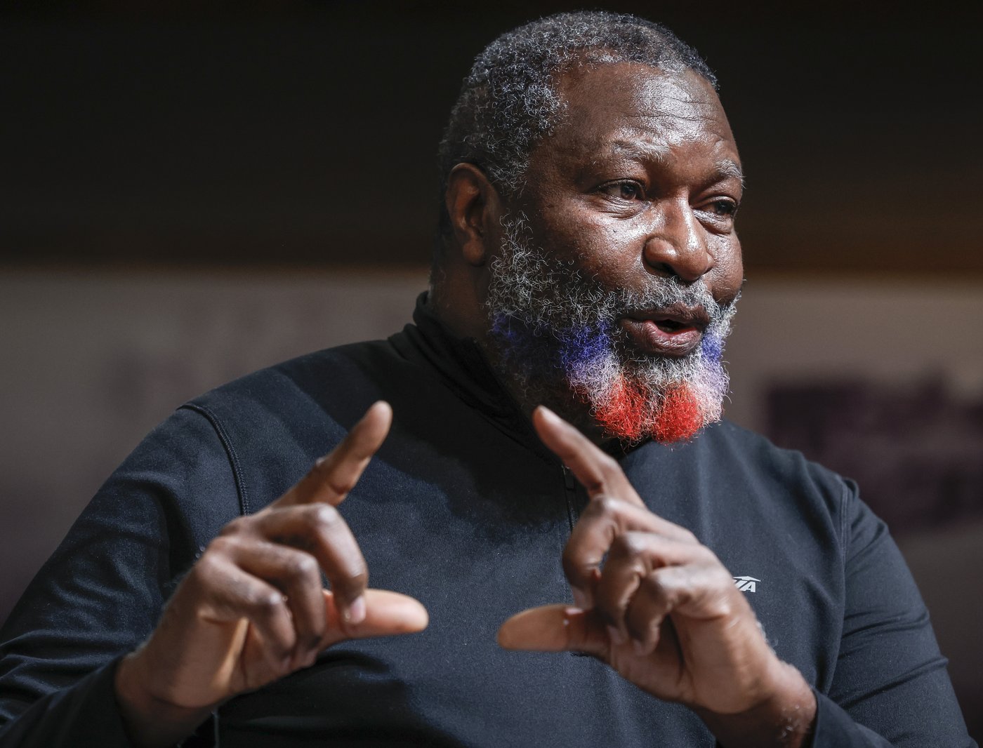 Oral Virtue се срещна за първи път с канадски войници