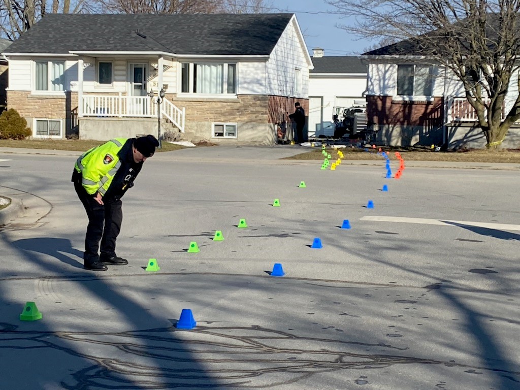 Катастрофа рано сутринта при която камион се разби в две