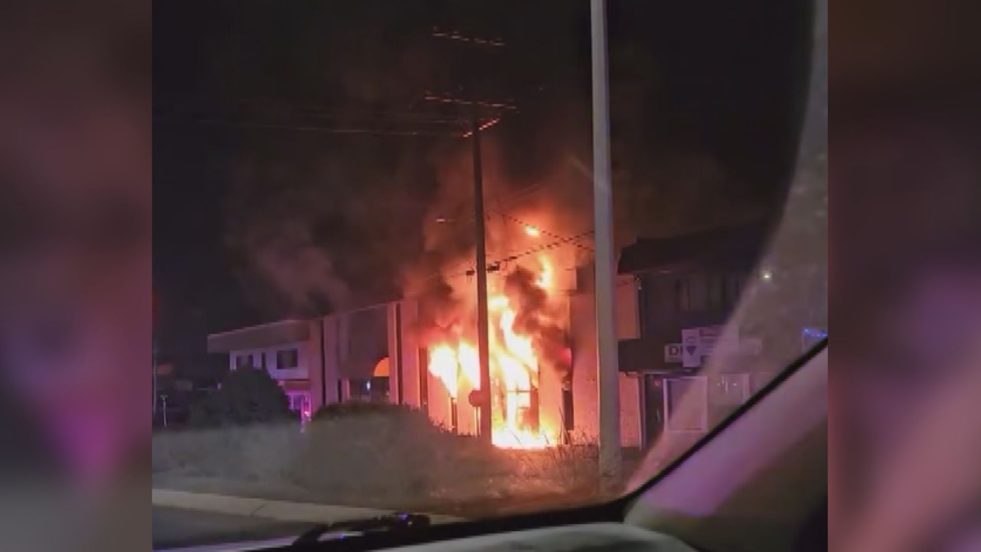 Сграда която е била дом на множество фирми в Дънкан