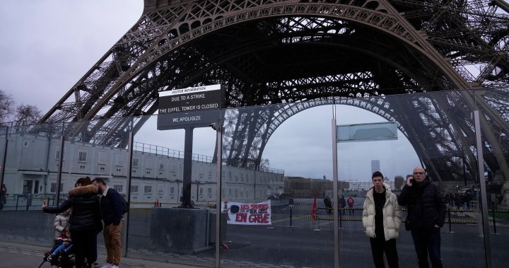 Посетителите на Айфеловата кула бяха отхвърлени в понеделник поради стачка