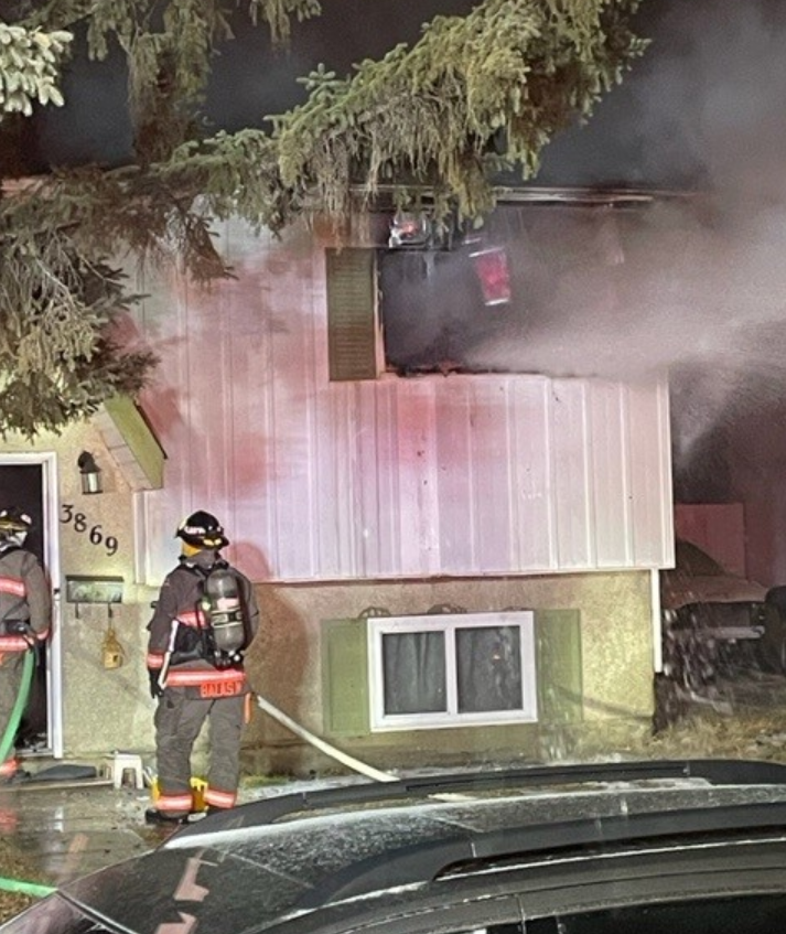 Fire crews in Saskatoon extinguished a house fire in the Diefenbaker Drive area Sunday.