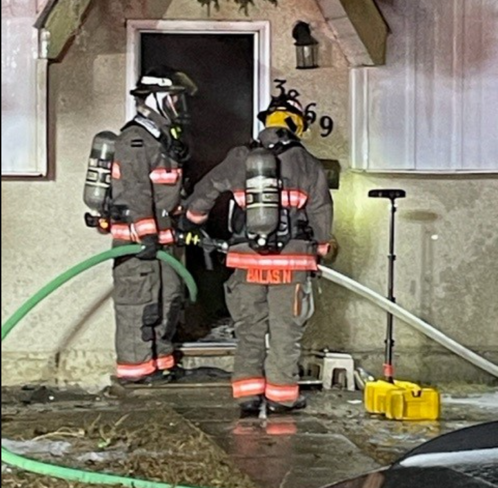 Fire crews in Saskatoon extinguished a house fire in the Diefenbaker Drive area Sunday.