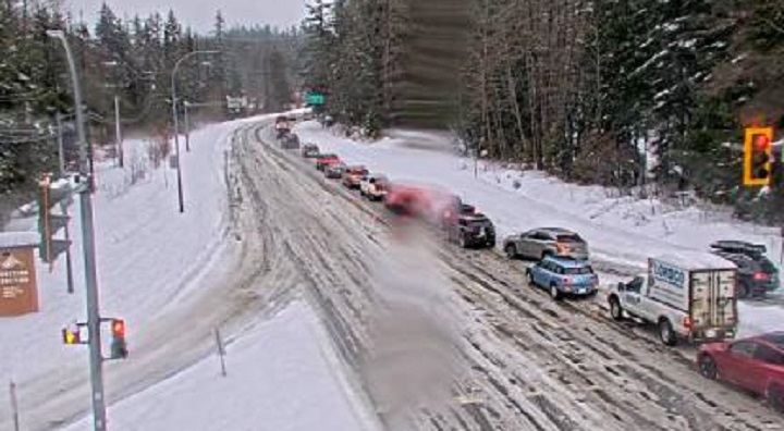 Шофьорите които планират да използват магистрала Sea t0 Sky са предупредени да