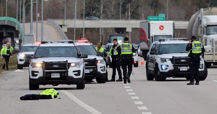 Полицай от магистрален патрул в Британска Колумбия беше ранен в