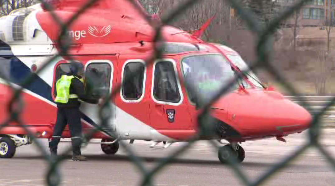 Construction worker airlifted to hospital after falling into pit in Mississauga: officials