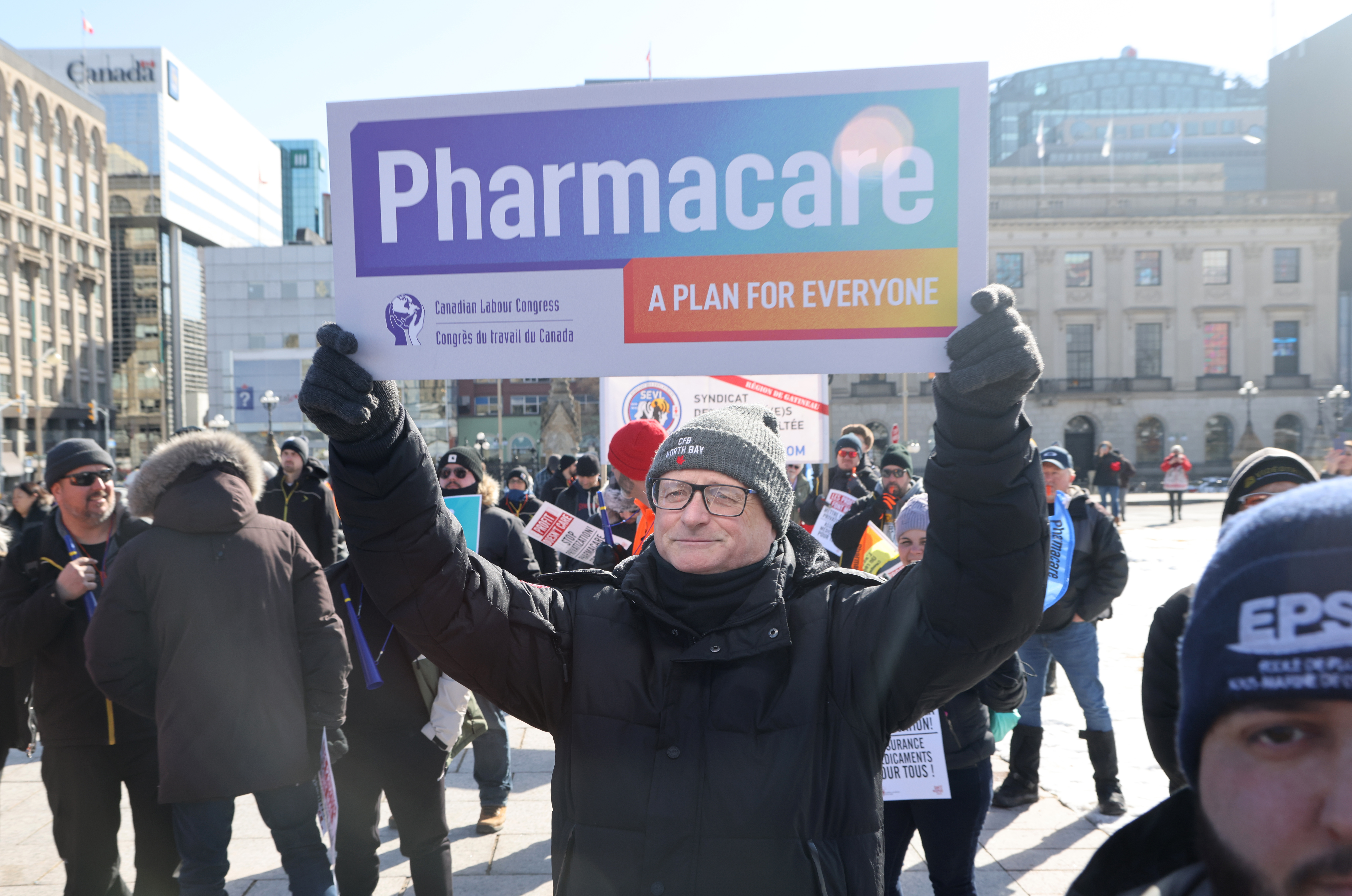 Преговорите по Pharmacare между либералите и NDP са на острието