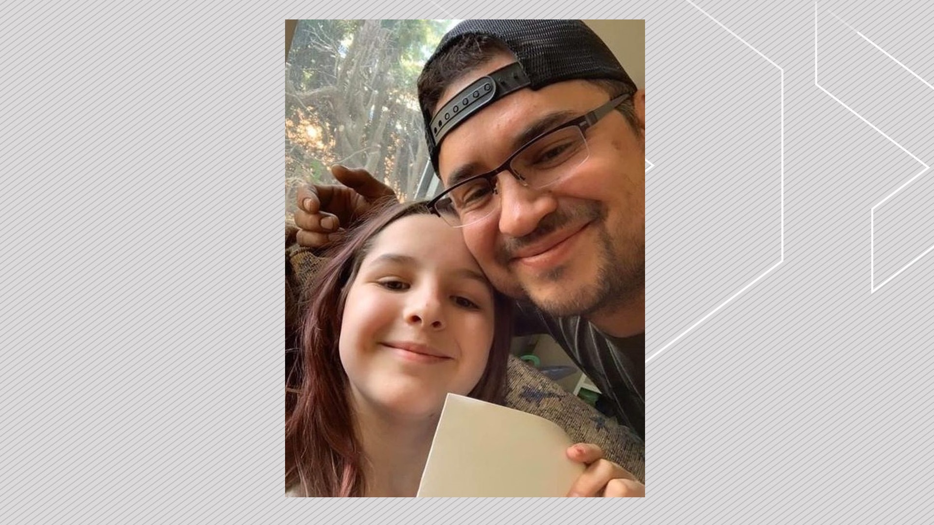 Близо четири години след като баща им и чичо им