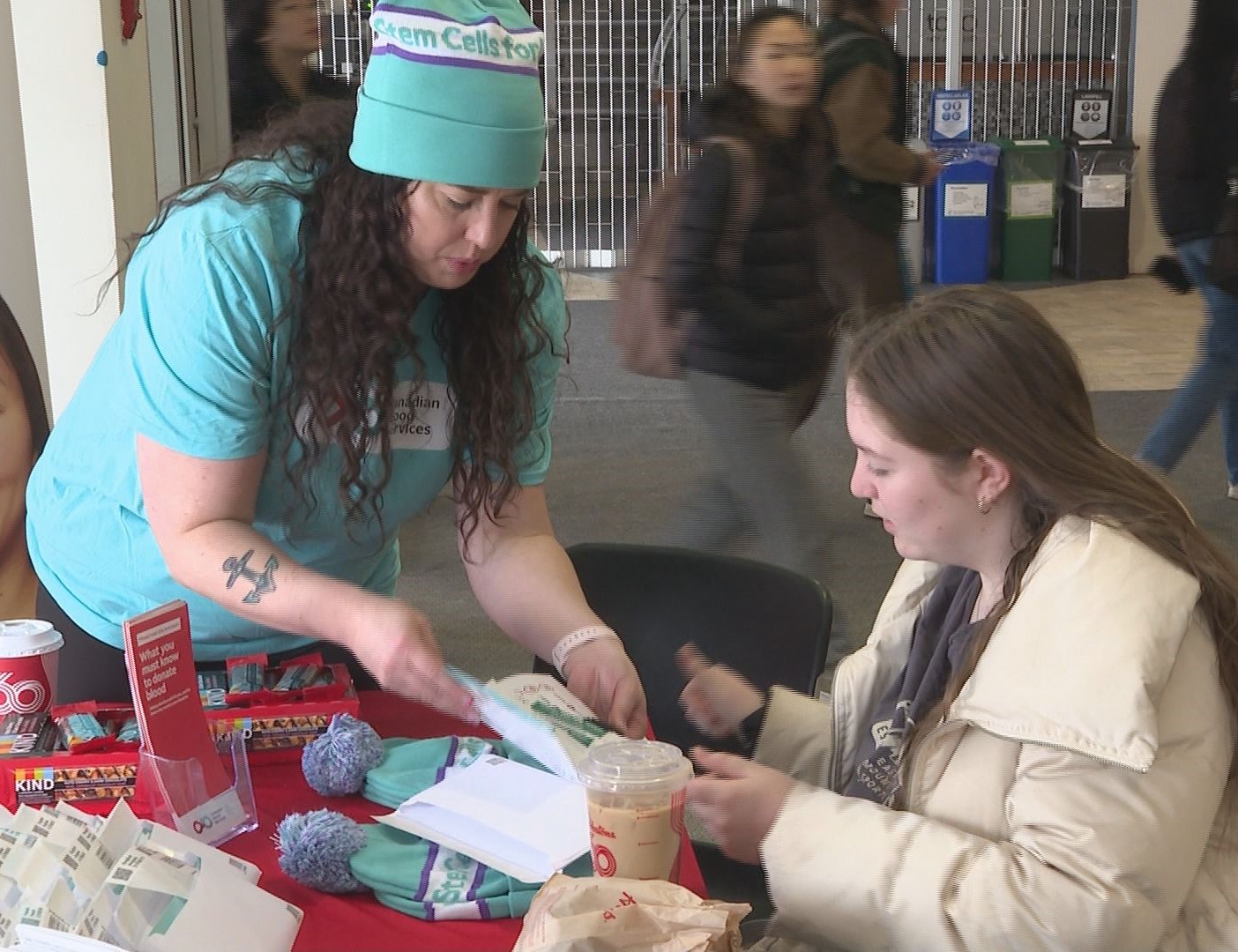 Представители на Канадските кръвни служби бяха разположени в университета Далхаузи