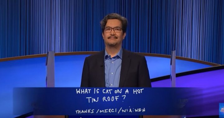 Шампионът „Jeopardy!“ поставя „първото в историята“ триезично съобщение на английски, френски и мохок