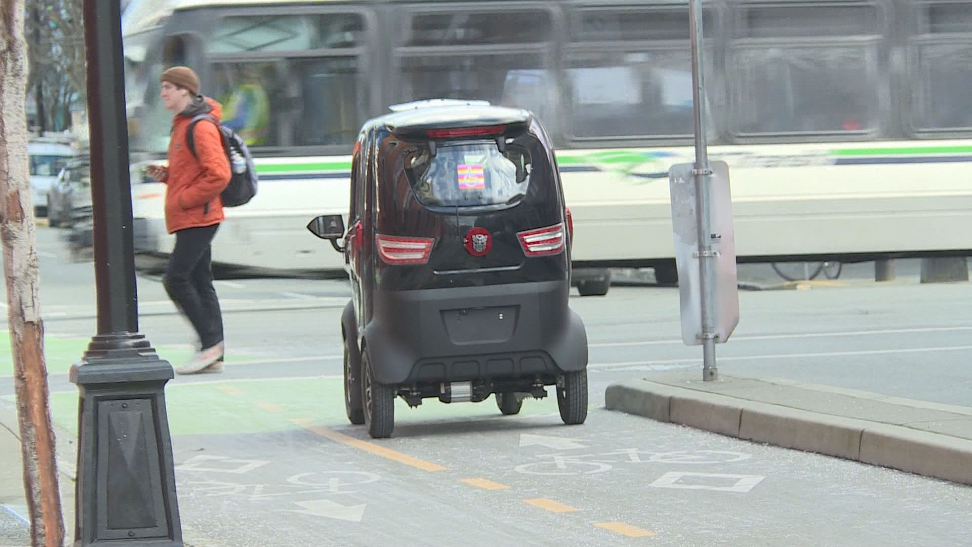 Advocates call for changes to allow mobility scooters in B.C. bike lanes