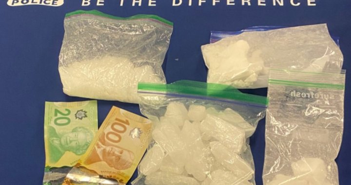 Мъж от Саскатун е арестуван, след като полицията откри 347 грама метамфетамин, 88 грама кокаин в четвъртък