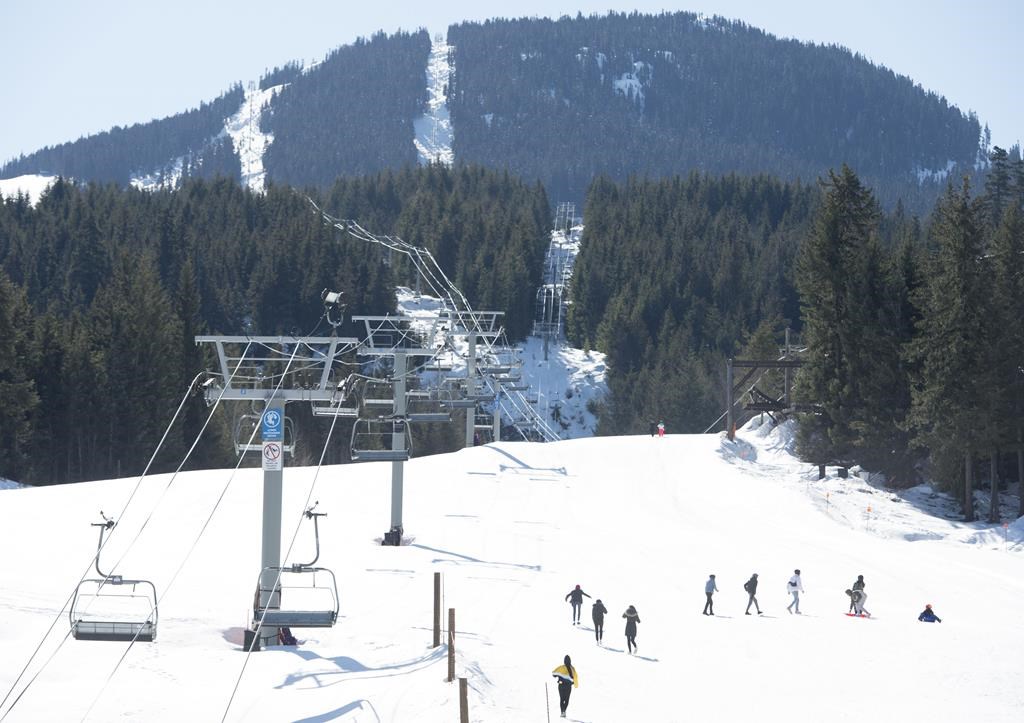 Ски курортът Whistler Blackcomb съобщи че жена от Ванкувър е