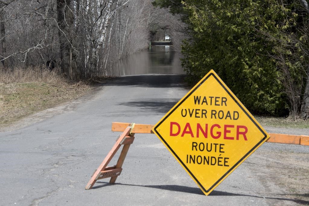 Длъжностни лица отговорни за наблюдението на наводненията в Ню Брънзуик