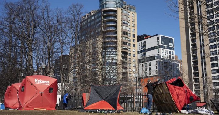 Халифакс е похарчил повече от $33 000 за разчистване на три лагера за бездомни