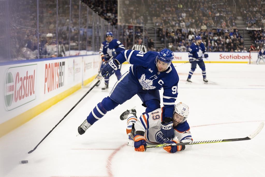 ТОРОНТО – Боби Макман отбеляза два гола и асистенция докато