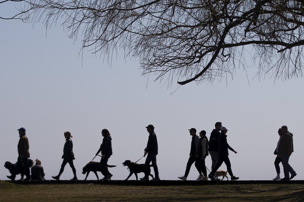 Canada’s population grew 0.6% in Q2: StatsCan