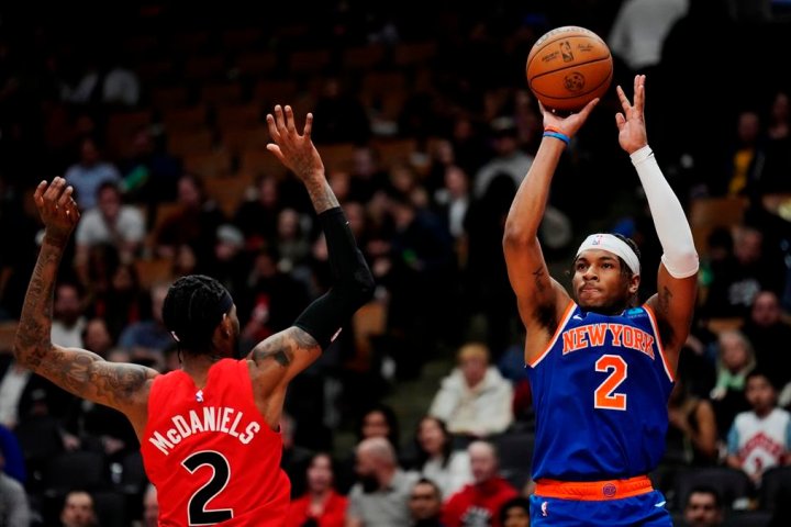 McBride helps Knicks cruise past Raptors 145-101