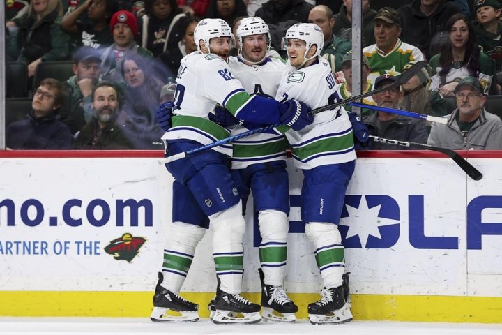‘It’s the same game’: Vancouver Canucks clinch playoff spot, leaning on vets