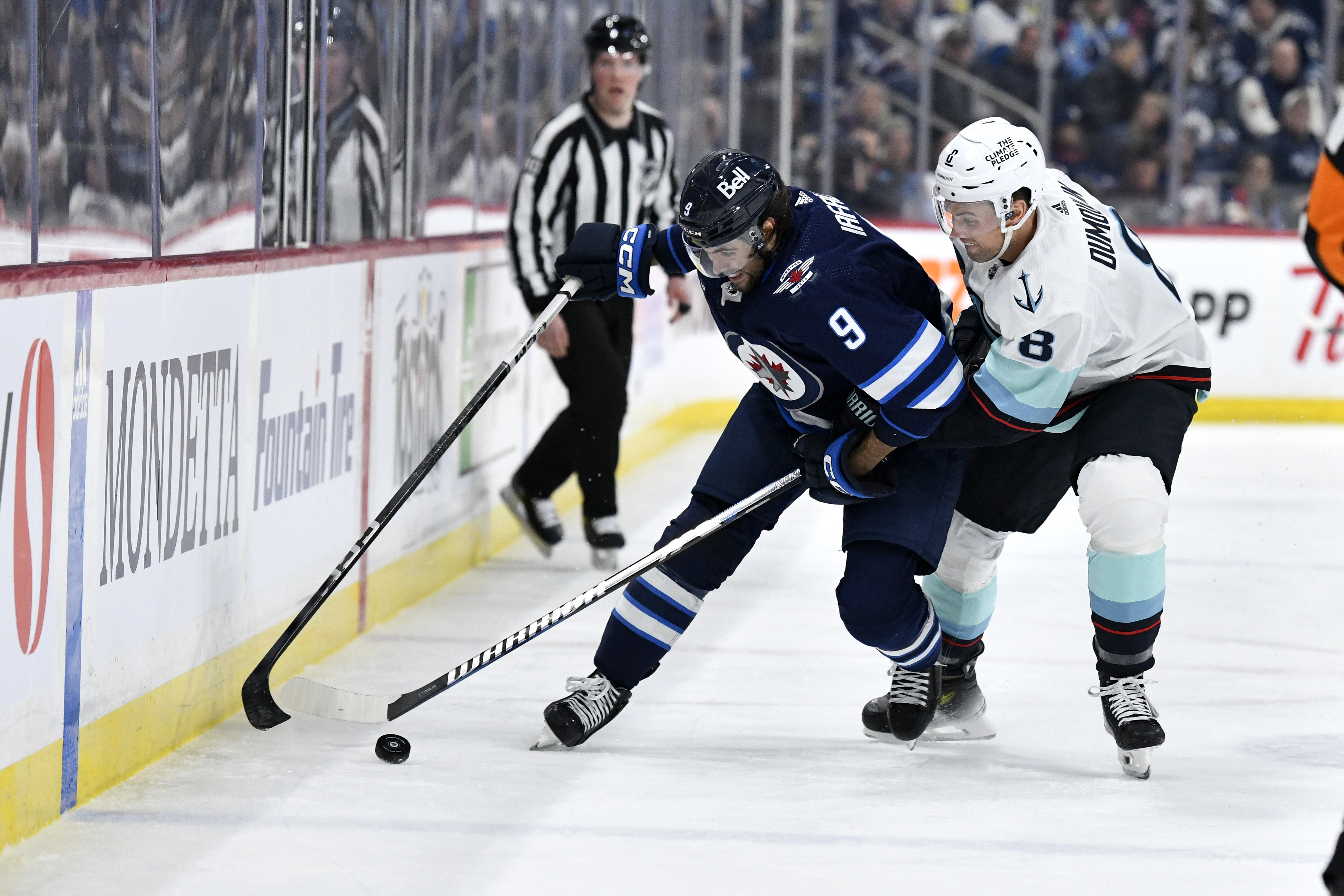 След двойка победи на гости през уикенда Уинипег Джетс се