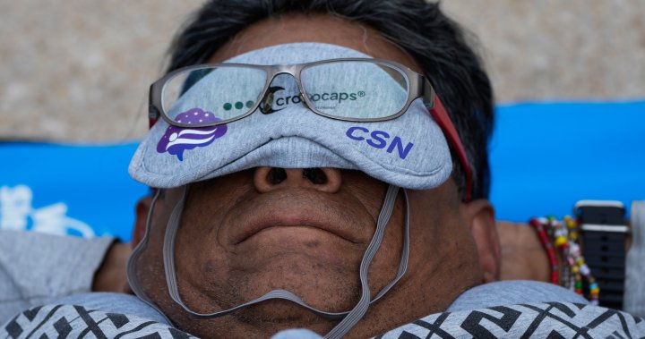 Стотици в Мексико Сити взимат „масова дрямка“, за да отбележат Световния ден на съня